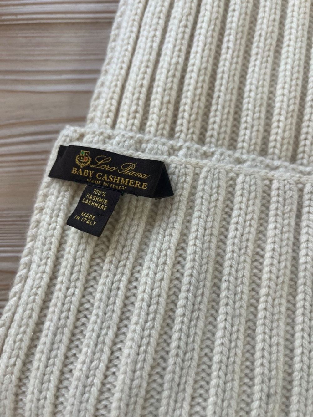 Loro Piana Baby Cashmere Scarf Ivory Rib Knit - Picture 4 of 6